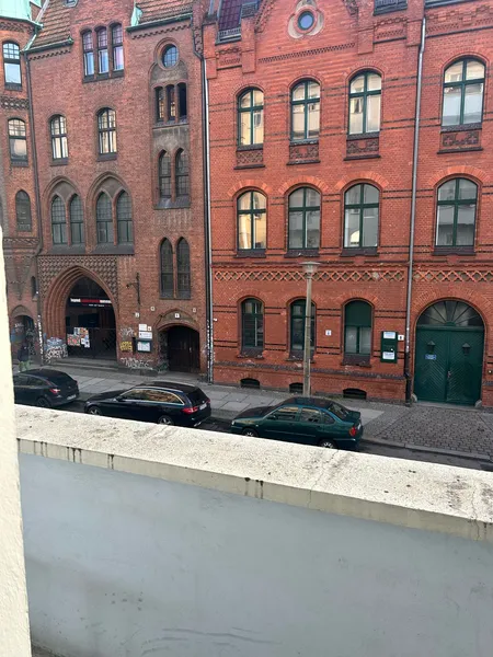 Fully furnished 1 bedroom apartment in Rigaer Straße — photo 1